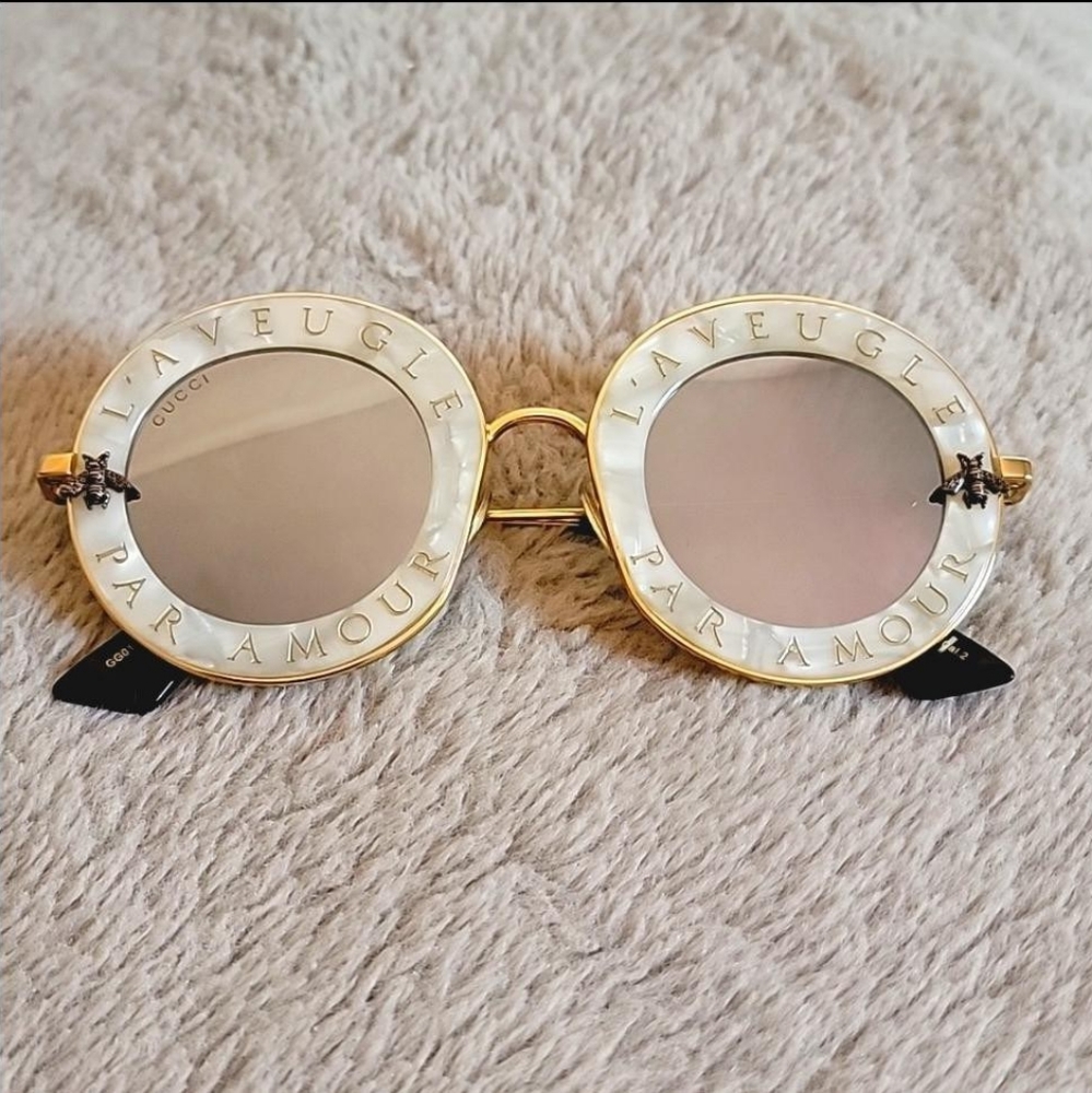 White Gucci shades